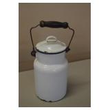 Porcelain Enamel Container with Lid