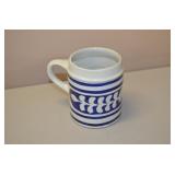 Large Williamsburg Pottery Mug