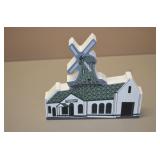 Windmill Sterling Service Station Cat