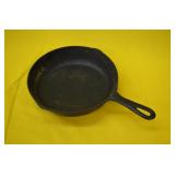 7W Cast Iron Skillet with Smoke Ring