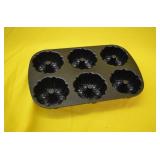 Very Heavy Nordic Ware Bundt-Lette Pan