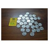Lot of 32 Unsorted Commemorative Quarters