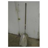 Large Scoop Shovel