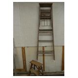 2 Wood Ladders - 2 & 5ft