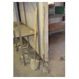 Lot of 2 Shovels