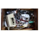 Hamilton Beach Electric Hand Mixer (works), Can