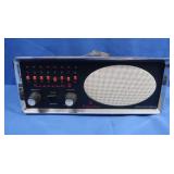 Vintage Electra Bearcat III Transistor Radio
