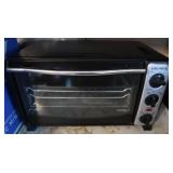 Euro Pro Toaster Oven 16x11x10" (works)