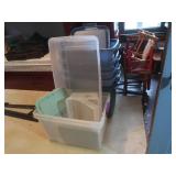 Tote Lot, Some with lids