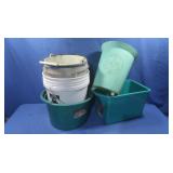 Plastic Buckets, Tubs & Trash Can
