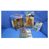 Sammy Sosa Figurines-NIB
