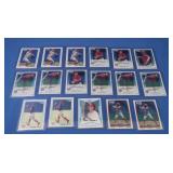 Topps&Bowman Baseball Cards in Top Loaders