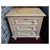 Wooden End Table 25x24x16"