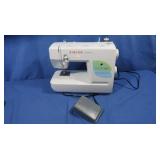 Singer Esteem 1732 Sewing Machine,turns on