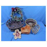 Wicker Baskets,Small Wreath&more
