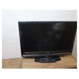 JVC Flat Screen TV/DVD Player w/remote,turns on,