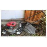 Honda Self-propelled Mower w/Rear Bagger(as is)