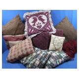 Pillows&Fringed Blanket