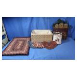 Home Decor Lot incl Christmast Candler Warmer
