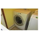 Whirlpool Front Load Washer "Duet",works
