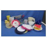 Various Plastic Measuring Cups,Funnels,Corncob
