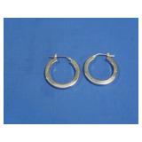 14K Earrings 2.2gr.