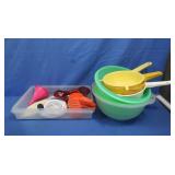Plastic Mixing Bowls,Plastic Strainers,Storage