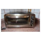Toastmaster Toaster Oven-17"-works,need cleaned