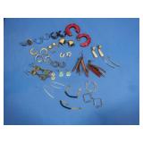 Costume Jewelry Earring Pairs