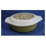 Vintage Pyrex Casserole Dish w/Lid-Yellow