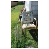Vintaage Metal ShellBack Lawn Chair & 4 Tomato