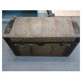 Antique Dome Top Chest-32x17x21"(hinge needs
