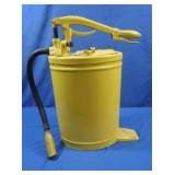 Alemite Tractor Mfg. #6522 Sprayer