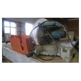 DeWalt Miter Saw,works,Heavy Duty Mounting