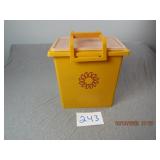 Tupperware Storage Contai ner