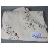 Quilted Tablecloth 75"x102"