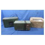 Lot of Vintage Radios,as is
