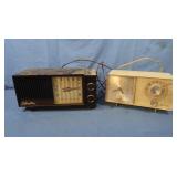 Vintage GE&Signature Radios=as is