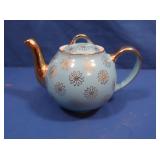 Vintage Hall China Gold Lable Kitchenware Series