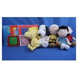 Peanuts Stuffed Animals&Books