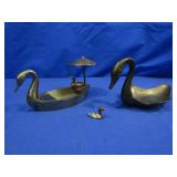 Home Dï¿½cor incl. Brass Swans