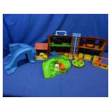 Vintage Fisher Price Little People Tudor House