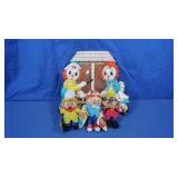 Vintage Raggedy Ann&Andy Wishing Well Wall