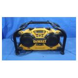 DeWalt DC011 Worksite Radio w/Charger-works