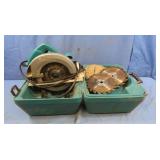 Makita 7.25' electric circular saw w/case (works)
