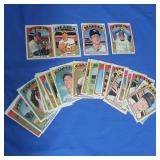 (25) 1972 Topps Baseball Cards EX-NM