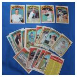 (25) 1972 Topps Baseball Cards EX-NM