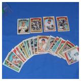 (25) 1972 Topps Baseball Cards EX-NM