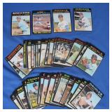 (50) 1971 Topps Baseball Cards VG-NM