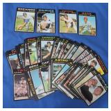 (50) 1971 Topps Baseball Cards VG-NM